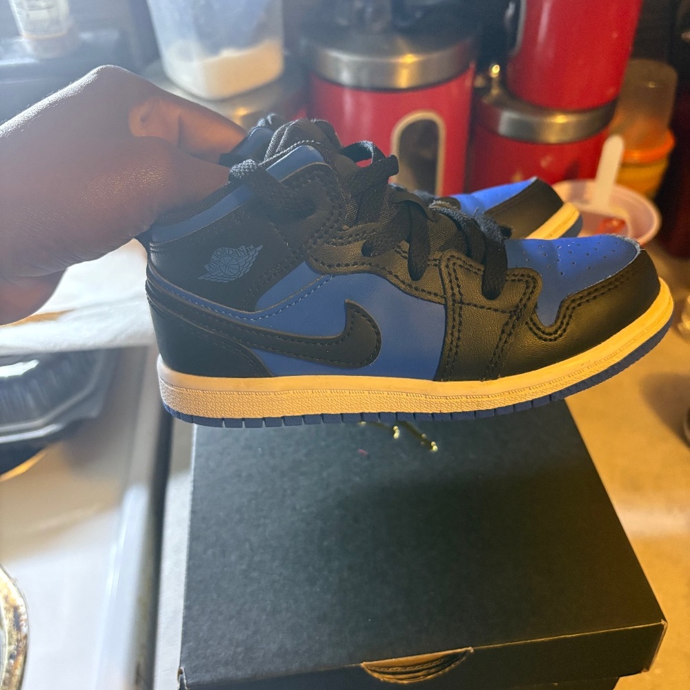 toddler boy jordans